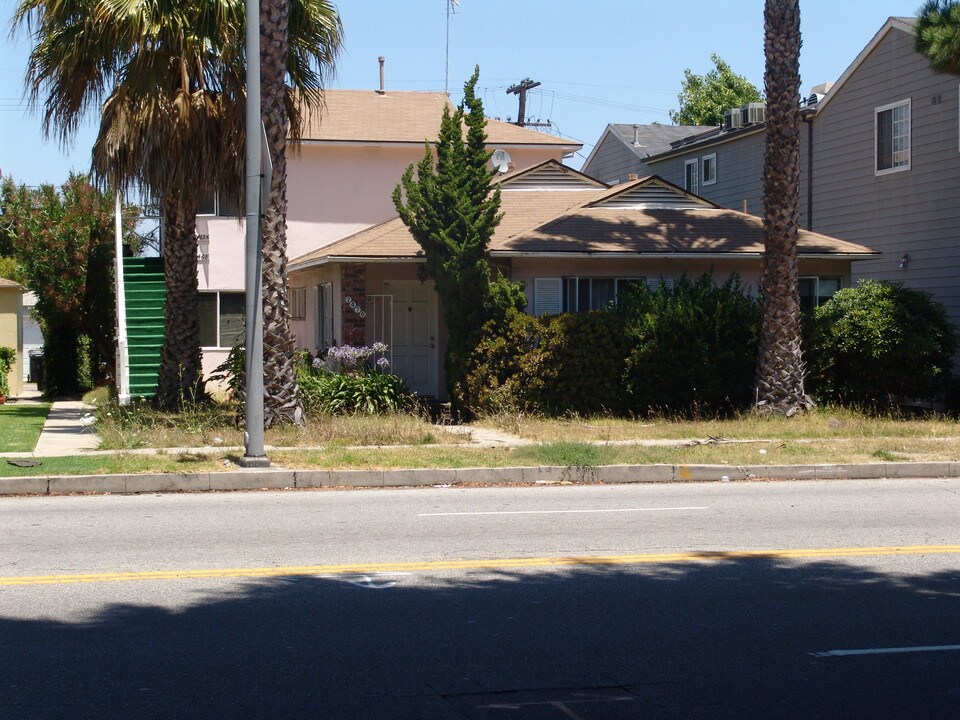 2468 S Centinela Ave in Los Angeles, CA - Building Photo