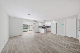 9631 Truscon Dr in Houston, TX - Building Photo - Building Photo