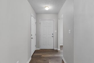 504 Easy St in Fort Walton Beach, FL - Building Photo - Building Photo