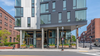 Girard in Boston, MA - Foto de edificio - Building Photo