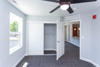 Sycamore Apartments in Kokomo, IN - Building Photo - Interior Photo