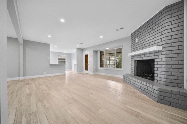 property at 5818 Paisley St