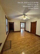 2420 S 31st St in Milwaukee, WI - Foto de edificio - Building Photo