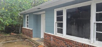 508 Arlington Cir NW in Lenoir, NC - Building Photo