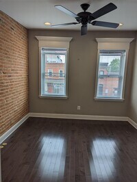 516 S Montford Ave photo'