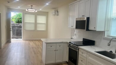119 Pereira Ave in Tracy, CA - Building Photo - Building Photo