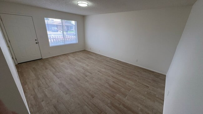 135 E Juniper St in Mesa, AZ - Building Photo - Building Photo