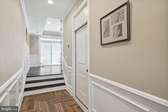 110 Olive St in Philadelphia, PA - Building Photo - Building Photo