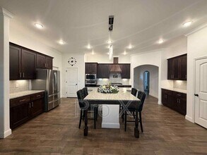 329 E Greystone Square in Webb City, MO - Foto de edificio - Building Photo