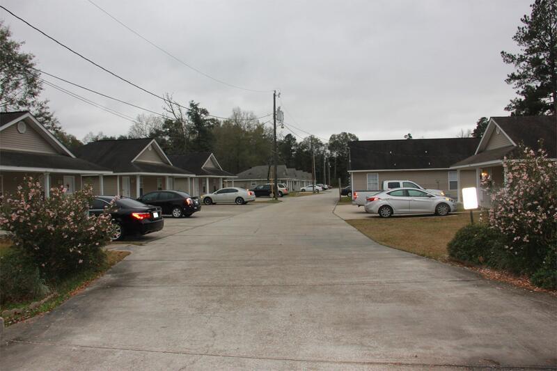 46463 Heatherwood Dr in Hammond, LA - Foto de edificio