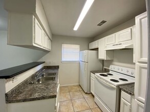 4107 Medical Dr in San Antonio, TX - Building Photo - Building Photo