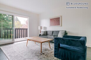 655 S Fair Oaks Ave, Unit SI FL3-ID1964 in Sunnyvale, CA - Building Photo