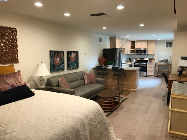 11 Corte Del Contento in Walnut Creek, CA - Building Photo - Building Photo