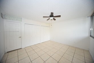 1750 W 56th St in Hialeah, FL - Building Photo - Building Photo