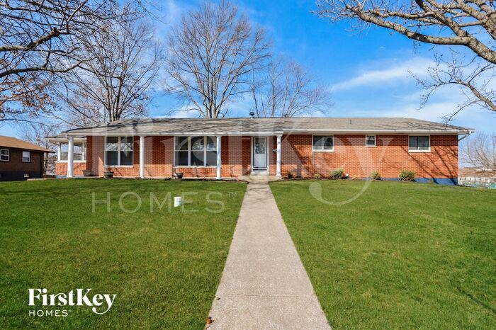 521 Linda Ln in Wentzville, MO - Building Photo