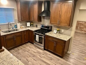 650 W Donner Ave in Clovis, CA - Building Photo - Building Photo