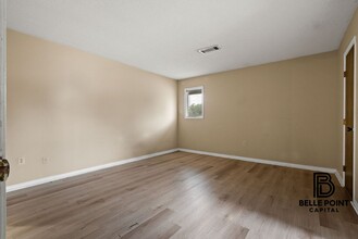 Rustic Woods Townhomes in Fort Smith, AR - Foto de edificio - Interior Photo