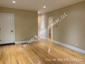 1460 Whitcomb Ave in Des Plaines, IL - Building Photo - Building Photo