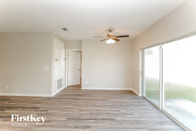 644 Black Eagle Dr in Groveland, FL - Building Photo - Building Photo