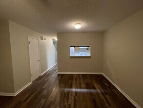 210 Candlebrook Dr in Enterprise, AL - Building Photo - Building Photo