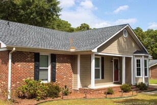 5410 Fisher Rd in Fayetteville, NC - Building Photo