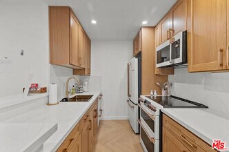 4710 Park Granada in Calabasas, CA - Building Photo - Building Photo