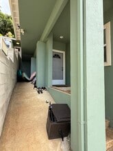 47-358 Lulani St, Unit B in Kaneohe, HI - Foto de edificio - Building Photo
