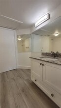 2851 N Oakland Forest Dr, Unit 210 in Oakland Park, FL - Building Photo - Building Photo