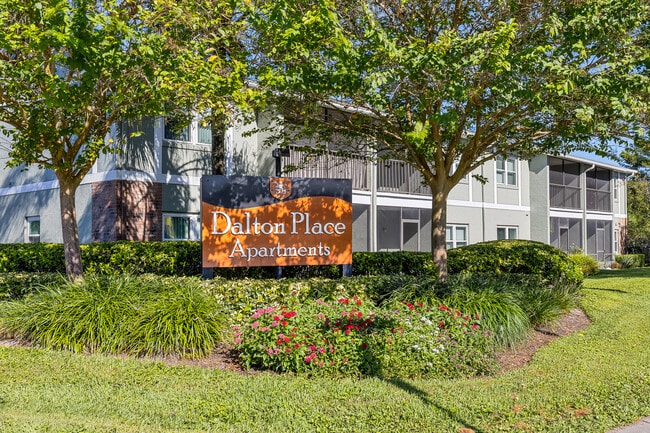 Dalton Place in Sanford, FL - Foto de edificio - Building Photo