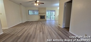 334 Cherrywood Ln in San Antonio, TX - Foto de edificio - Building Photo