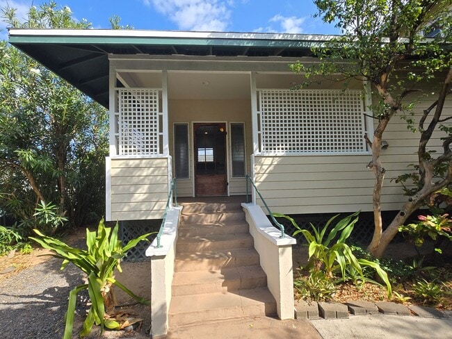 property at 272 Halenani Dr