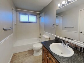 388 Helena Cir in Lone Tree, CO - Foto de edificio - Building Photo