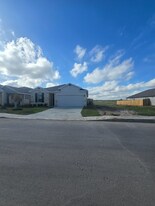 810 Shatterhand Blvd in San Antonio, TX - Building Photo