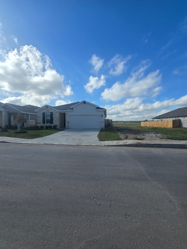 property at 810 Shatterhand Blvd