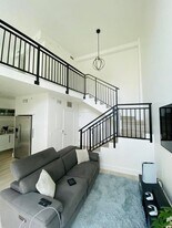 1528 Brickell Ave, Unit 103 in Miami, FL - Building Photo