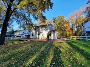 704 Shirley Manor Rd in Reisterstown, MD - Building Photo - Building Photo
