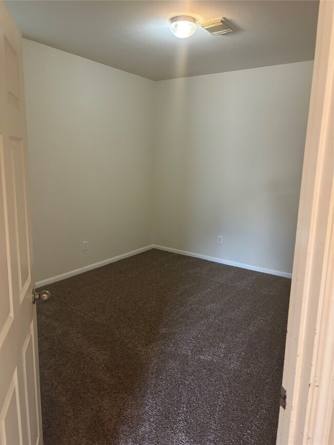 property at 1930 Shady Oaks Ct