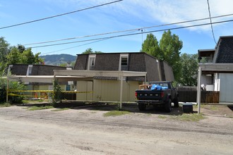 325 N Columbine St in Golden, CO - Foto de edificio - Building Photo