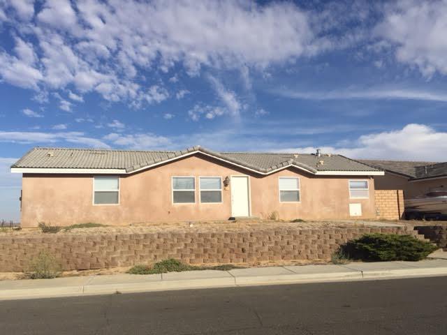 20562 Verde Vista Pkwy in California City, CA - Building Photo