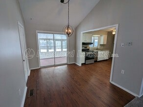 165 Moorewood Ave in Avon Lake, OH - Building Photo - Building Photo