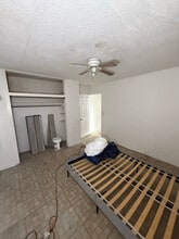 1487 Pierce St in Clearwater, FL - Foto de edificio - Building Photo