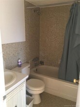 2050 NW 81st Ave-Unit -2B in Pembroke Pines, FL - Building Photo - Building Photo