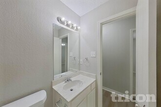 403 Hollyberry Dr in Mansfield, TX - Building Photo - Building Photo