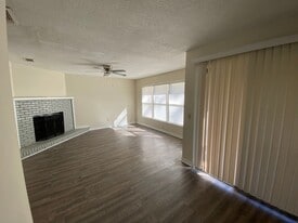 11 Westbrooke Dr in Statesboro, GA - Building Photo