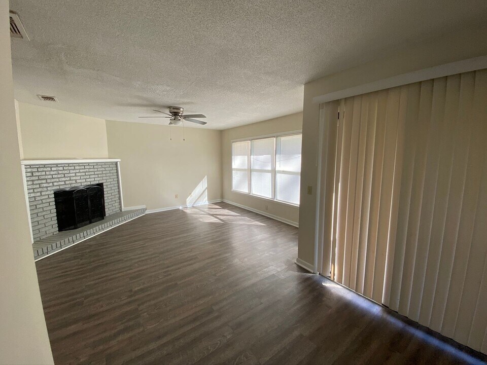 11 Westbrooke Dr in Statesboro, GA - Building Photo