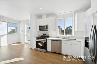 4523 1/2 St Elmo Dr in Los Angeles, CA - Building Photo - Building Photo