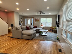 1031 N Keeler Ave in Chicago, IL - Building Photo - Building Photo