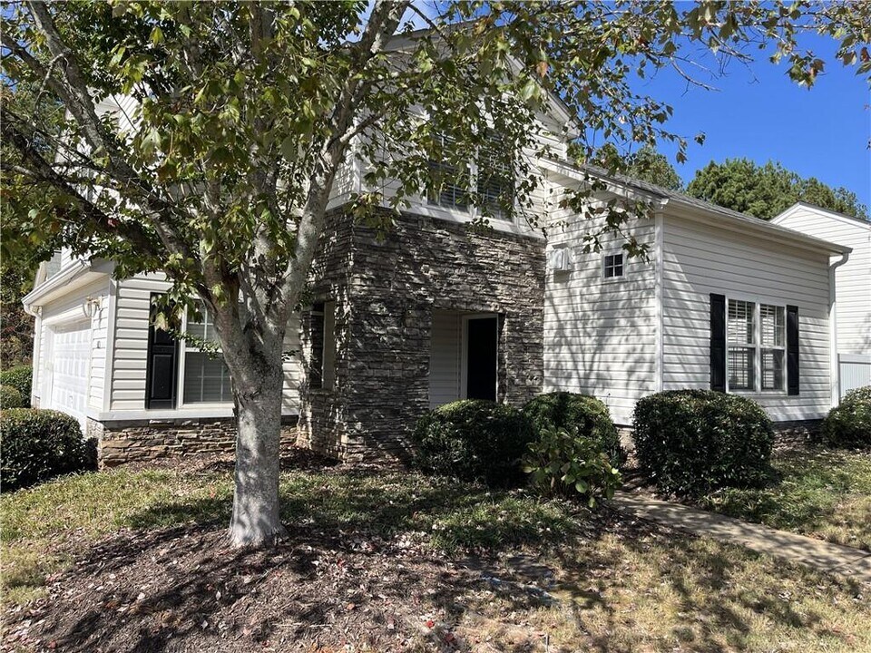 365 W Oaks Trail in Woodstock, GA - Building Photo