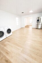 2108 Horn Rd in Bay City, TX - Foto de edificio - Building Photo