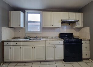 6 6th St in Harrison, NJ - Building Photo - Building Photo